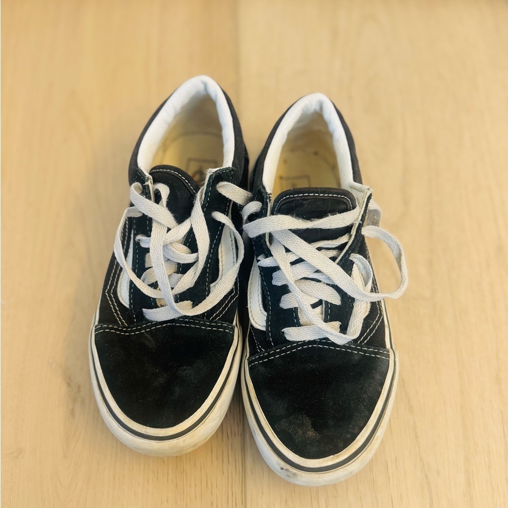 Vans Suede Black and White Kids Sneakers size 3